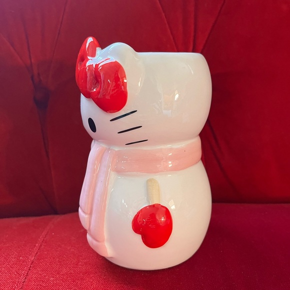 Hello Kitty Snowman Figural Mug Brand New - Picture 2 of 4